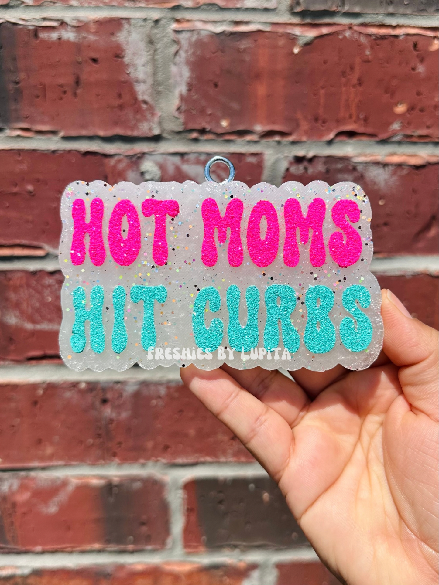 Hot Moms Hit Curbs